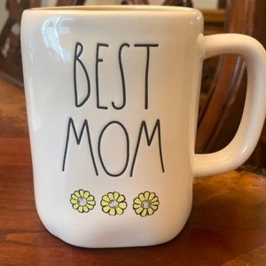 Rae Dunn, BEST MOM mug w/3 flowers